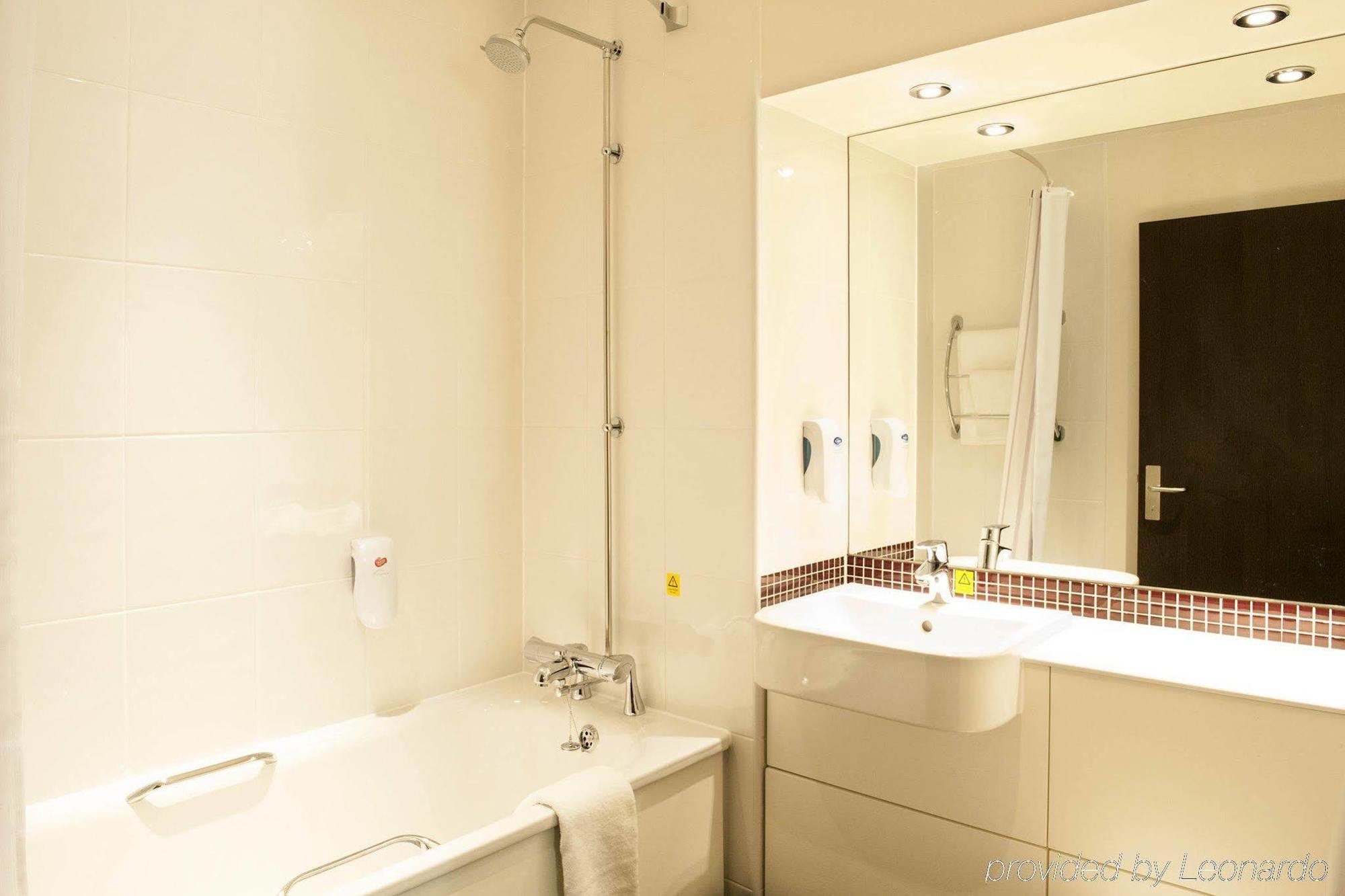 Premier Inn Exeter Esterno foto